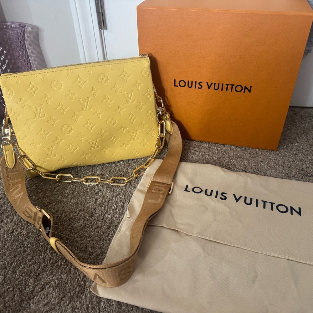 Louis Vuitton Mustard Yellow Crossbody Bag - Picture 2 of 5